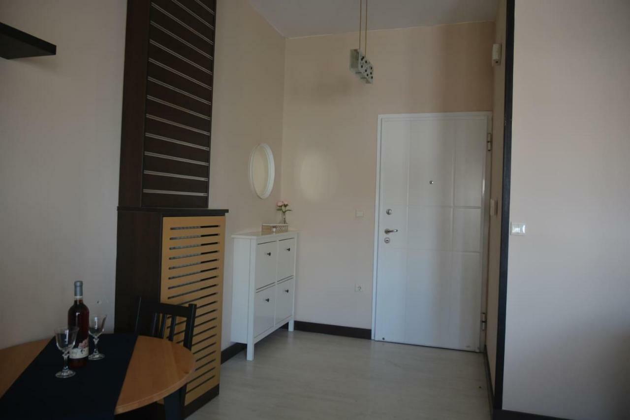 Modern Apartment, 5΄ Walk From Central Metro Station Athén Kültér fotó
